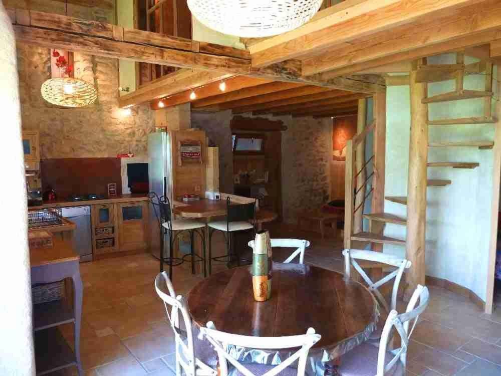 -Moulin de Solaure- Hotel Aix-en-Diois Buitenkant foto